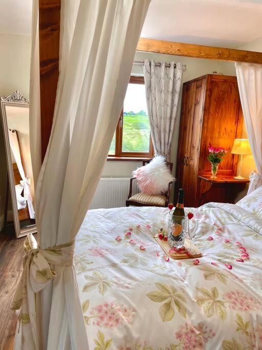 The Cosy Farm Cottage, Donegal Inver エクステリア 写真